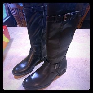 Black wear ever Julia boots